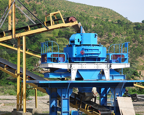 Sand making machine