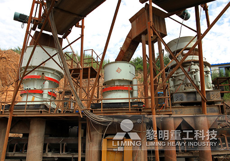 What are the commonly used sand and gravel crushers in large sand and gravel plants? How much does it cost?