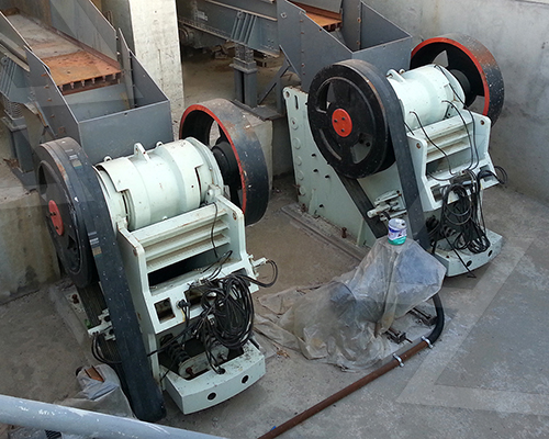 How should the pavement stone production line be configured?Is there any reliable manufacturer that can recommend it?